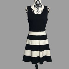 Express Black White Fit & Flare Short Mini Dress Size Medium BNWT Casual