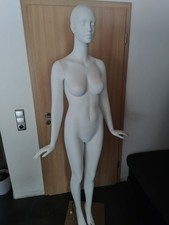 Mannequin Weiblich, Gr. XS/S Matt-Weiß, variabel mit oder ohne Kopf nutzbar, neu