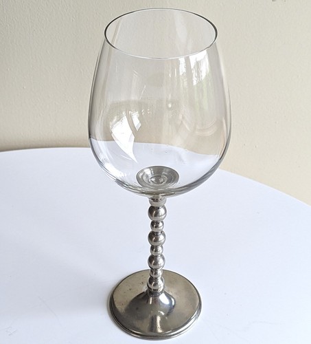 CRYSTAL HAND BLOWN WINE GLASS GOBLET WITH 95 PEWTER BEADED STEM, 9 ¾” HEIGHT - Picture 4 of 10