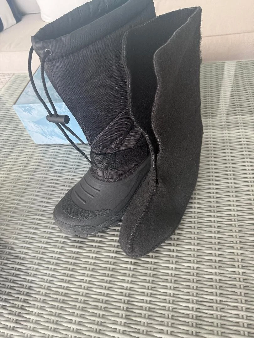 MENS WATERPROOF BOOTS X-TRA WIDE size 12