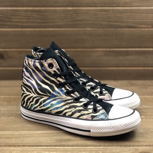 zebra converse size 6