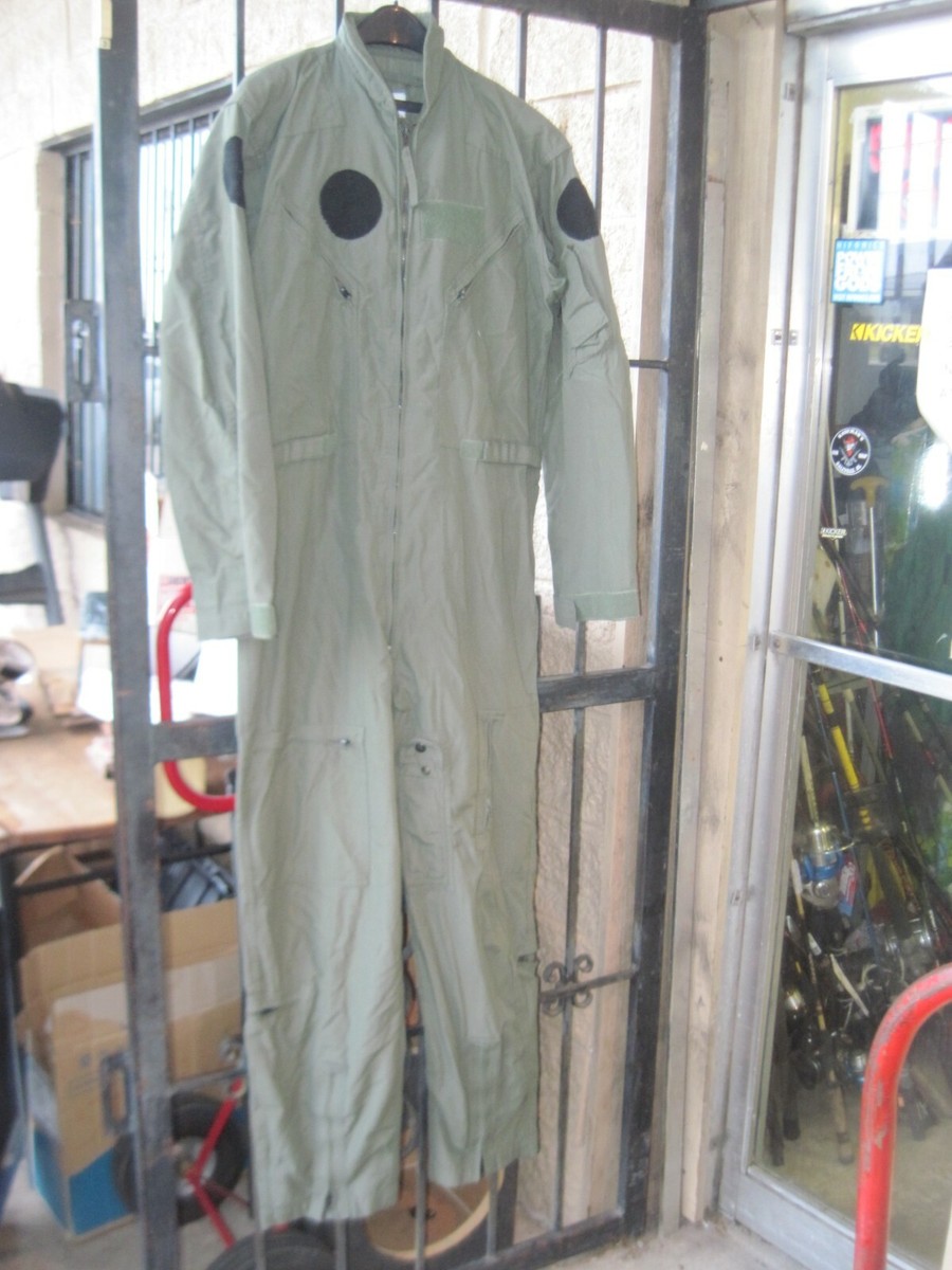 COVERALLS, FLYERS, CWU-27/P TYPE I, CLASS I SAGE GREEN 1590 COVERALLS, FLYERS, CWU-27/P TYPE I, CLASS I SAGE GREEN 1590