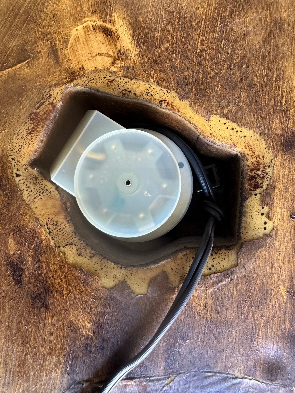 Vintage Cutty Sark Scot Whiskey Faux Wood Clock