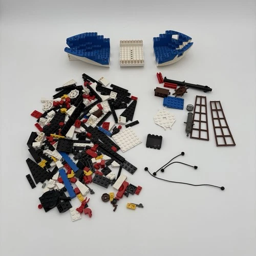 LEGO Star Wars Armada Flagship (Set 6280). This set is INCOMPLETE (For Parts)