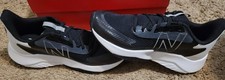 New Balance Rav Run V2 Kids Size 5.5