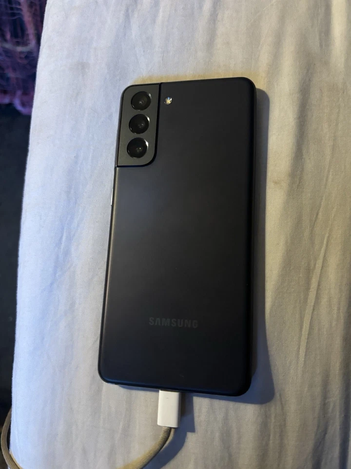 Samsung Galaxy S21 · 256GB, photo 2 of 3