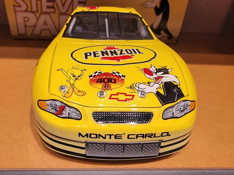 2001 Steve Park #1 Pennzoil/Looney Tunes 1/24th - Monte Carlo SS Bank - Image 2 of 4