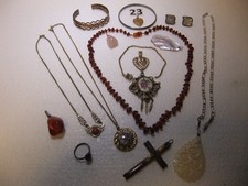 Schmuck Alter Bernstein Ketten  Anhänger Ring Brosche Manschettenknöpfe