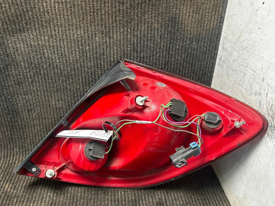 Fits 2005-2010 Pontiac G6 Left Tail Light OEM:15242809 Foto 2 de 4