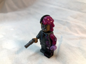 LEGO Minifigure - Two-Face Blueish Gray Suit - Batman - (SH0395) - Set #70915