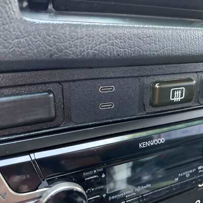 E30 E24 E28 USB Quick Charge Dash Module - USB A&C