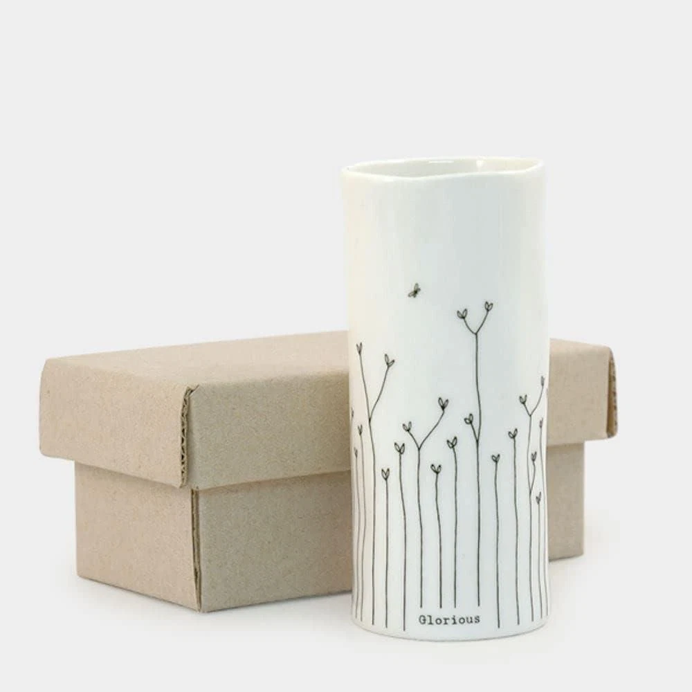 Small Porcelain Vase East of India Decorative White Flower Vases Glorious Gift
Opens in a new window