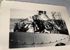 Rare Vintage American World War 2 USN Navy Sailor Deck Guns Snapshot Photo WWII