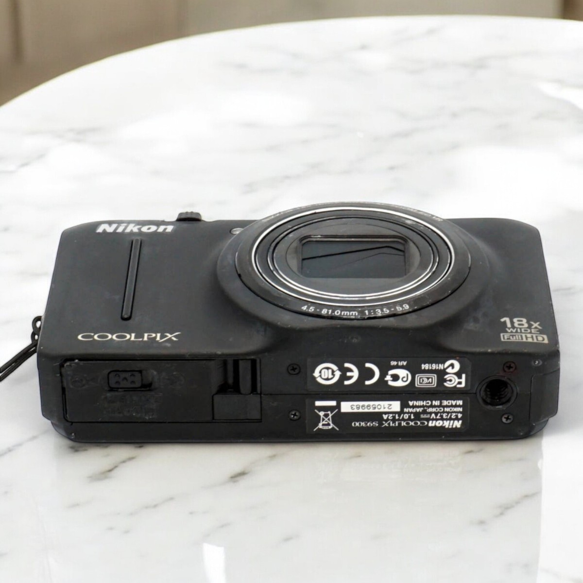 Nikon COOLPIX S9300 Compact Digital Camera 16.0MP 18x Optica