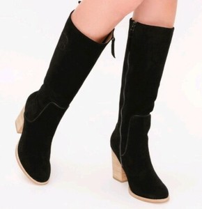 bill blass boots