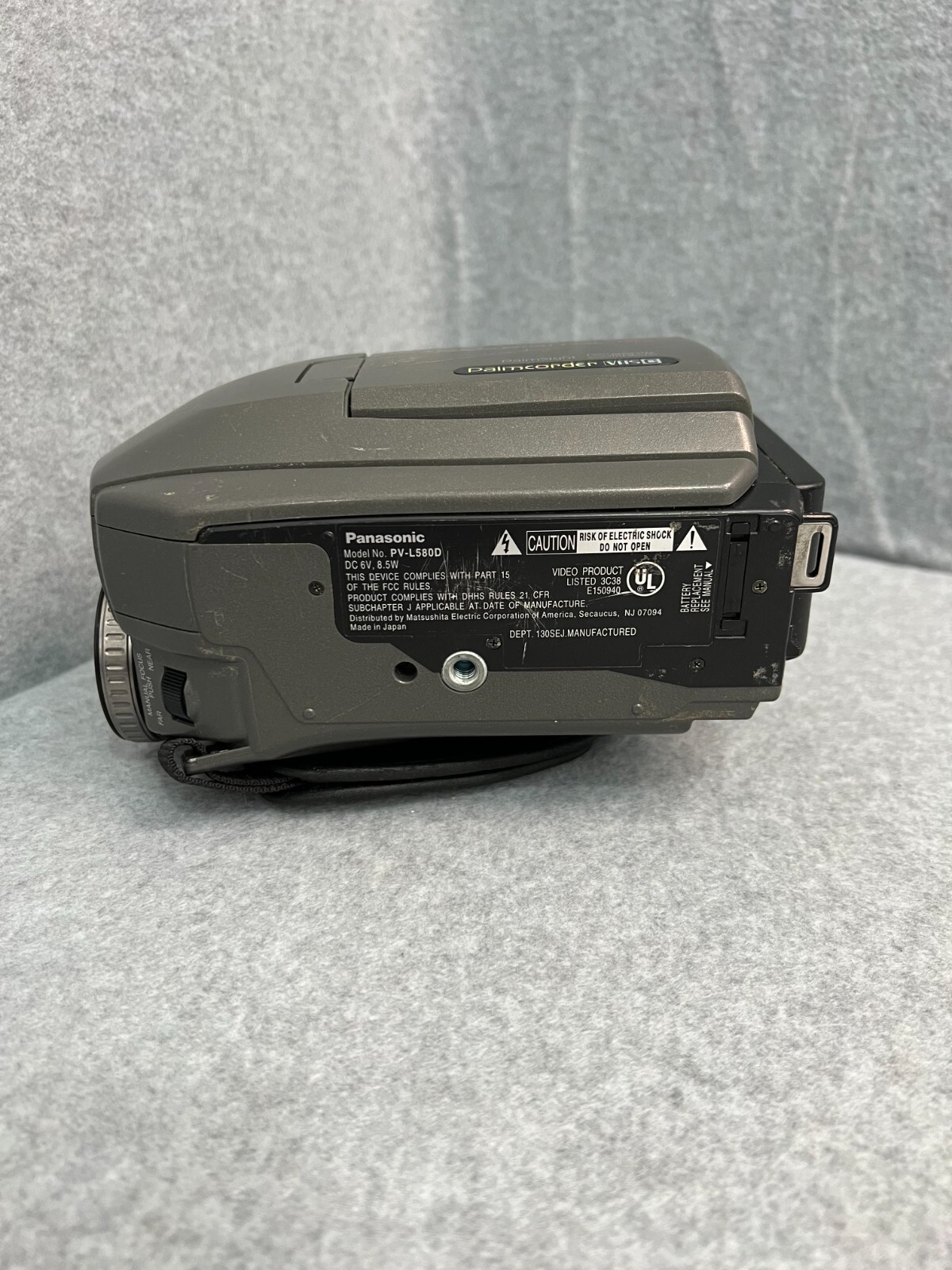 Panasonic Handheld Palmcorder VHSC Model PV-L580D