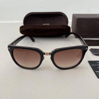 人気モデル】TOM FORD トムフォード サングラス TF290 01F
