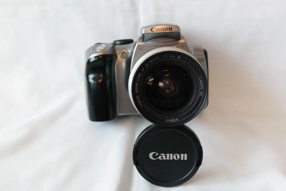 Canon EOS 300D + 28-90 LENS, photo 2 of 5