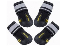 QUMYPET PERFORMANCE DOG SHOES BLACK -SIZE 8-PAW 3.0 IN W X 3.5 IN L -74-88 LBS