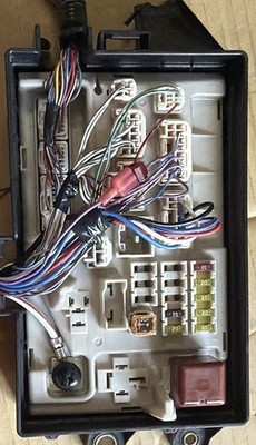 02-05 Lexus Sc430 Rear Truck Fuse Junction Box Block OEM Used