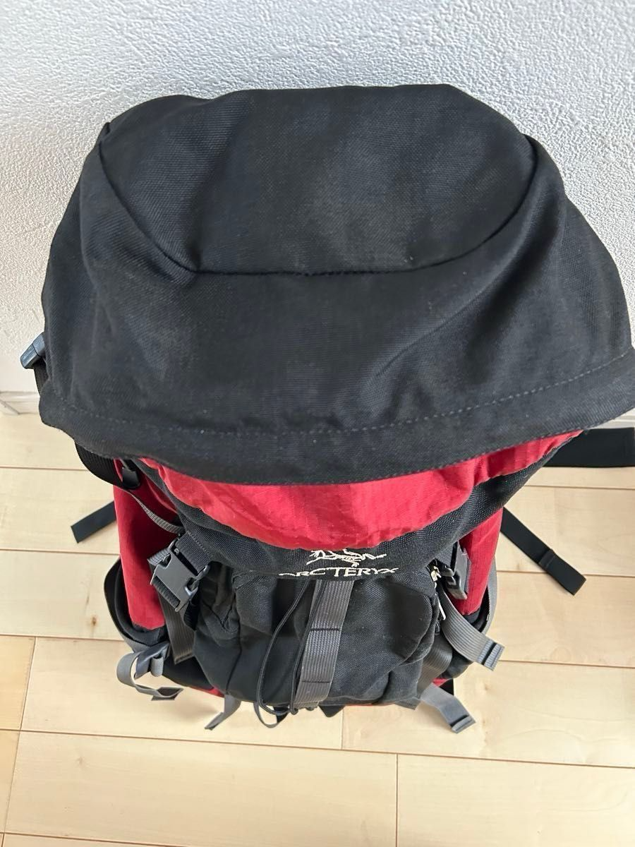 Arc'teryx Khamsin 50 Backpack 50L Canada Made Black/Red Outdoor