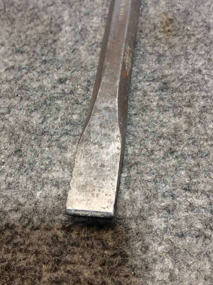 Klein Tools 66144 7-Inch Cold Chisel - Image 3 of 4