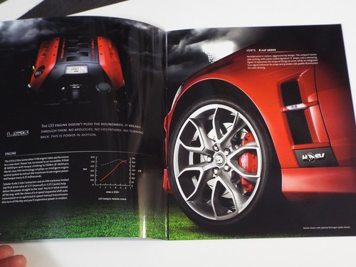 2008 HSV VE Clubsport R8 Tourer original Australian glossy 12 page brochure - Picture 2 of 6