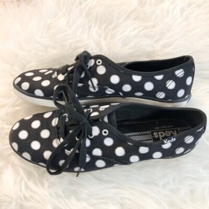 black and white polka dot keds