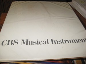 CBS MUSICAL INSTRUMENTS 3 RING BINDER OF FENDER GUITARS & ROGERS DRUMS 1970-1973
