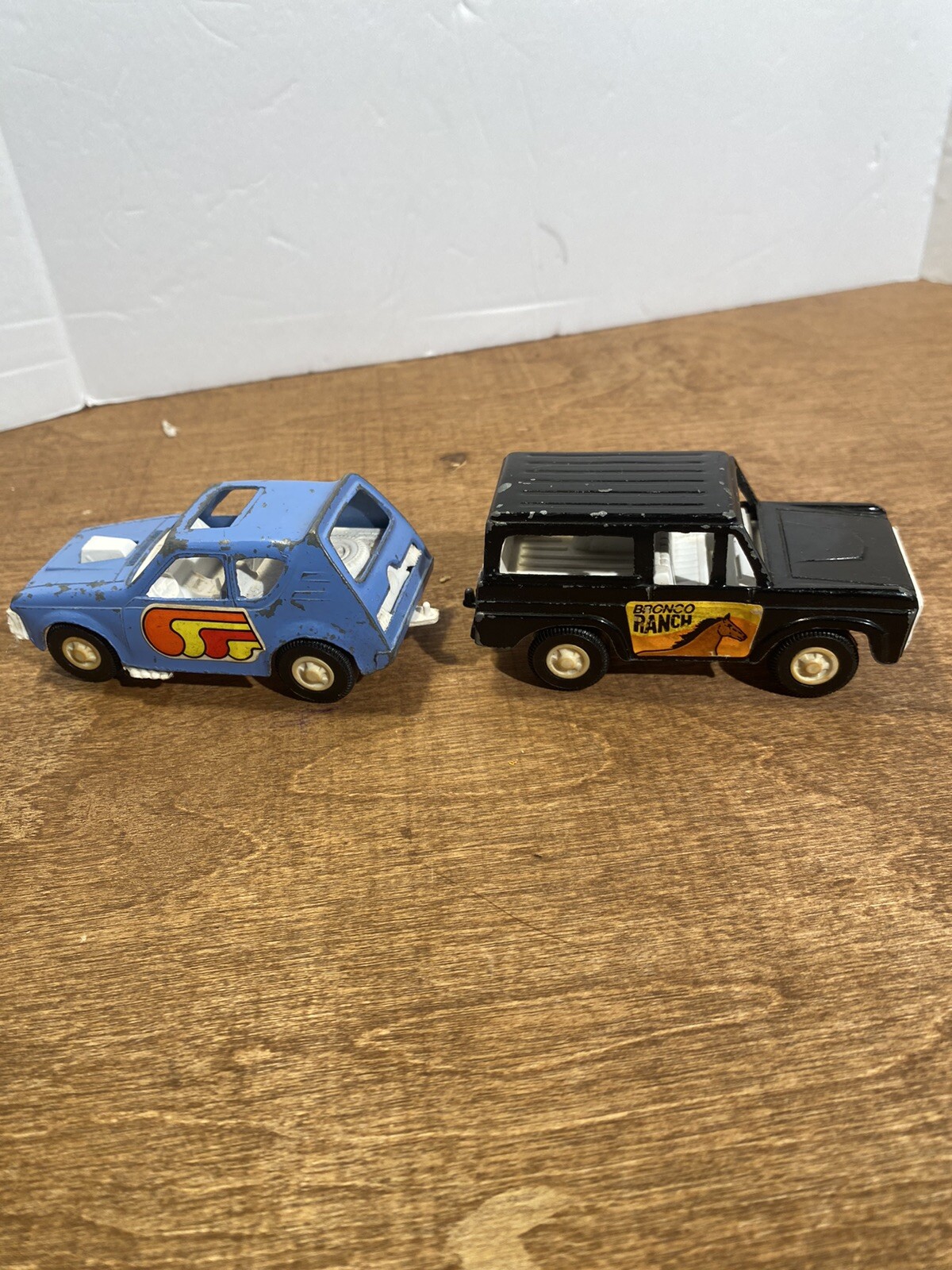 Picture 2 of 11