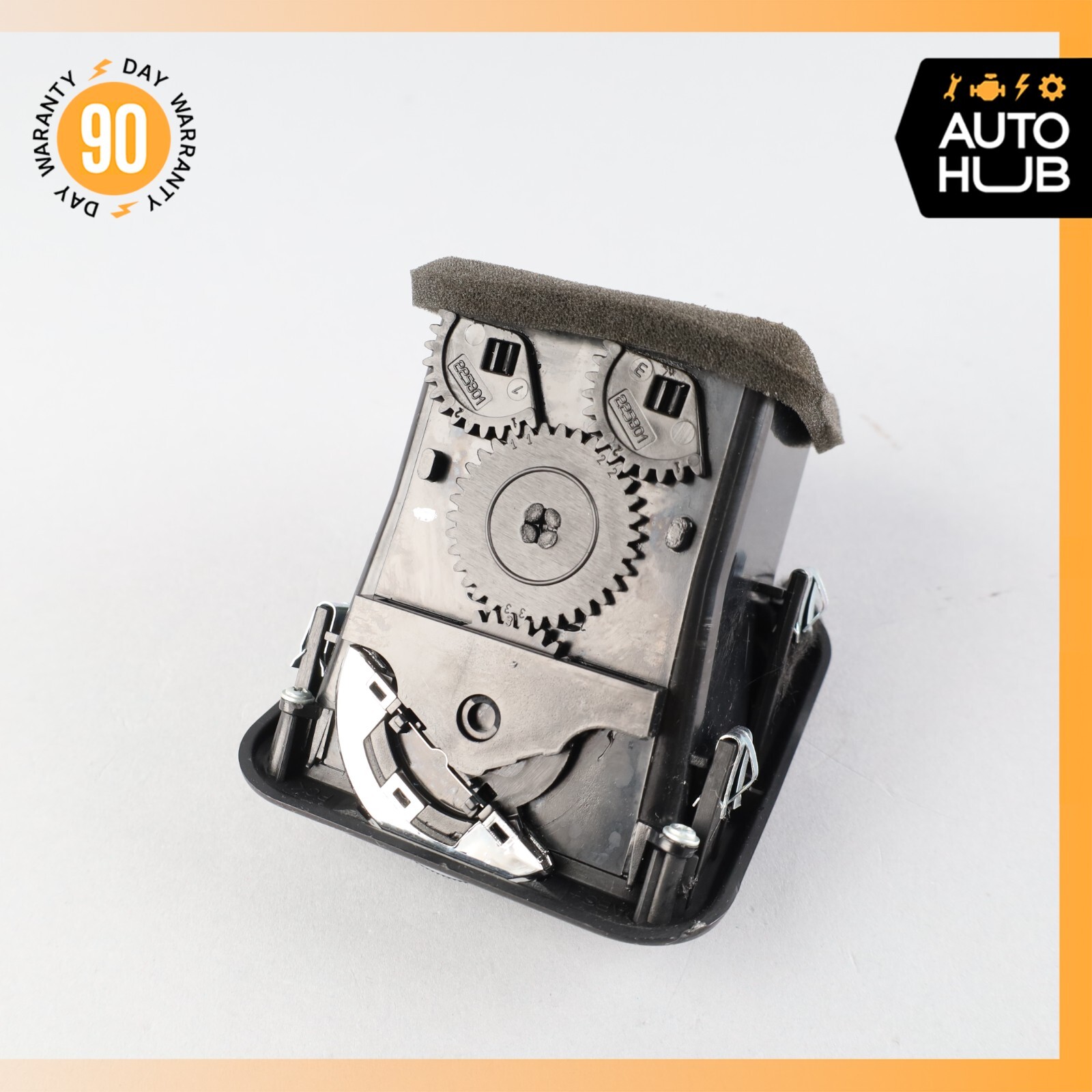 03-13 Maserati Quattroporte M139 Front Right or Left Console AC A/C Air Vent OEM