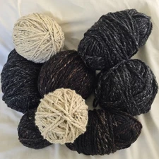 Mixed Color Lot of 8 Lion Brand Wool-Ease Thick & Quick Yarn, Jumbo Crochet Hook