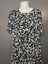 Old Navy Dress Womens Medium Black White Floral Half Sleeve Swing Jersey Knit