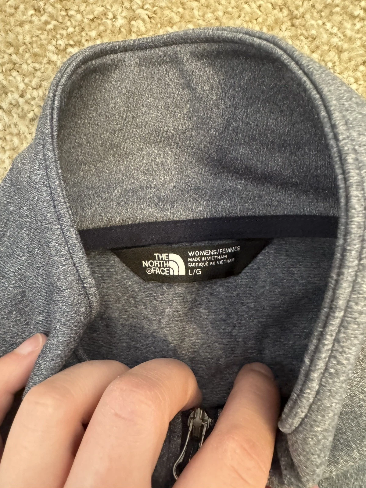 The North Face Quarter Zip Pullover Women’s Gray Athletic Jacket Size Large