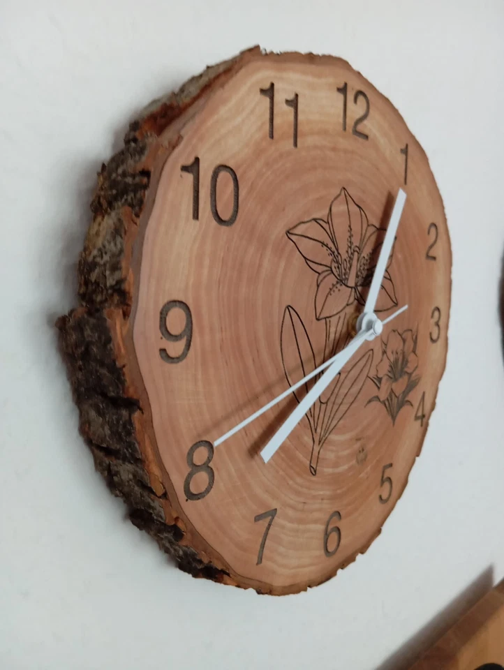 Wanduhr Eiche Baumscheibe Ø20cm Handarbeit, Unikat mit lautlosem Quarzwerk ! - Bild 2 von 2