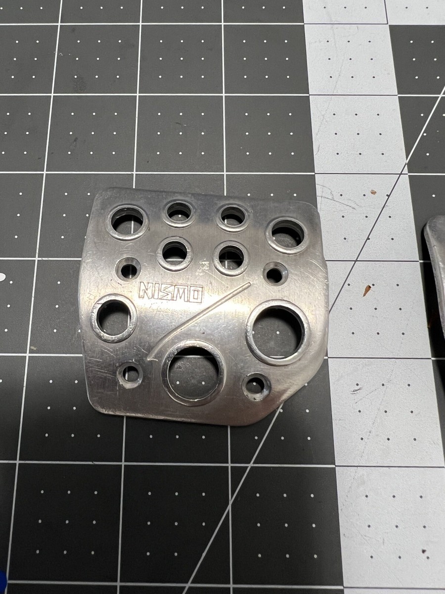 Nissan Skyline & Silvia Nismo Pedals Old Logo | Aluminum Nissan Skyline & Silvia Nismo Pedals Old Logo | Aluminum