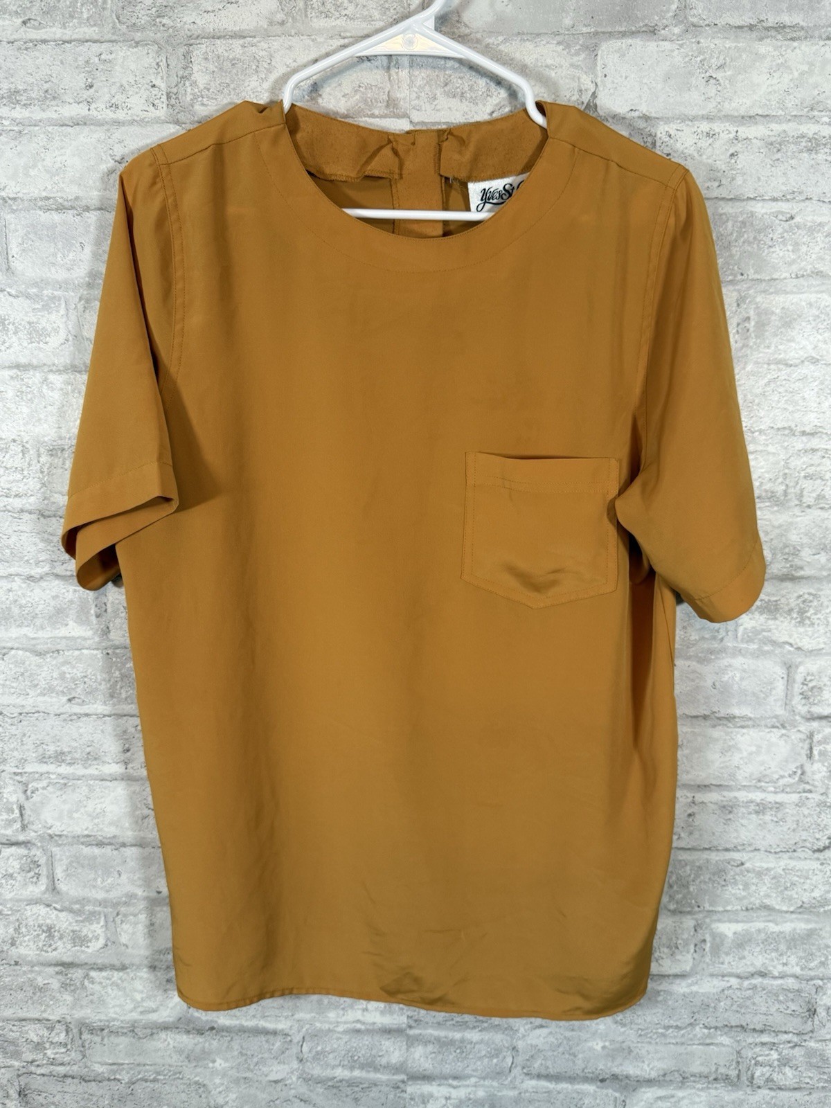 SAINT LAURENT T shirt Yves St Clair giallo senape rayon arancione con tasca taglia 10 macchia
