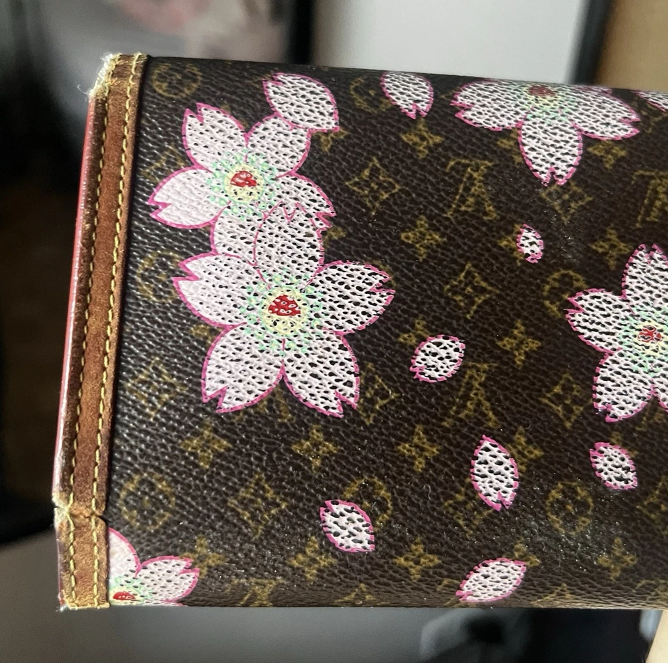 Auténtico - Louis Vuitton x Takashi Murakami - Cartera Vintage - Flor de Cerezo Foto 4 de 4