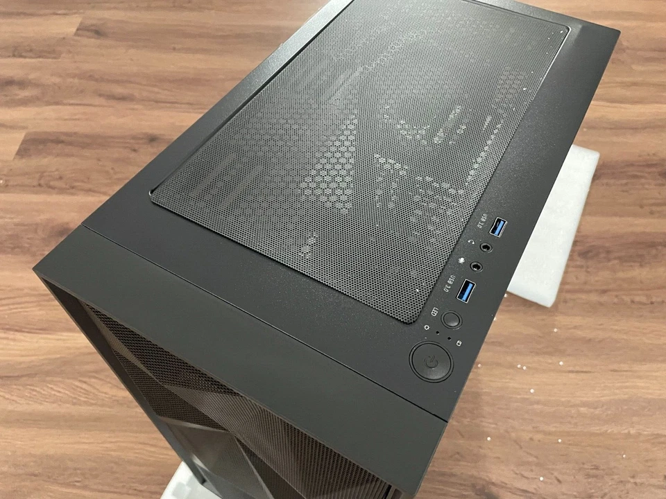 Black Mid Tower Gaming Computer Case, 4 X Fan Pre-Installed SIZE:7.5 x19x15 #09B - Image 2 of 4