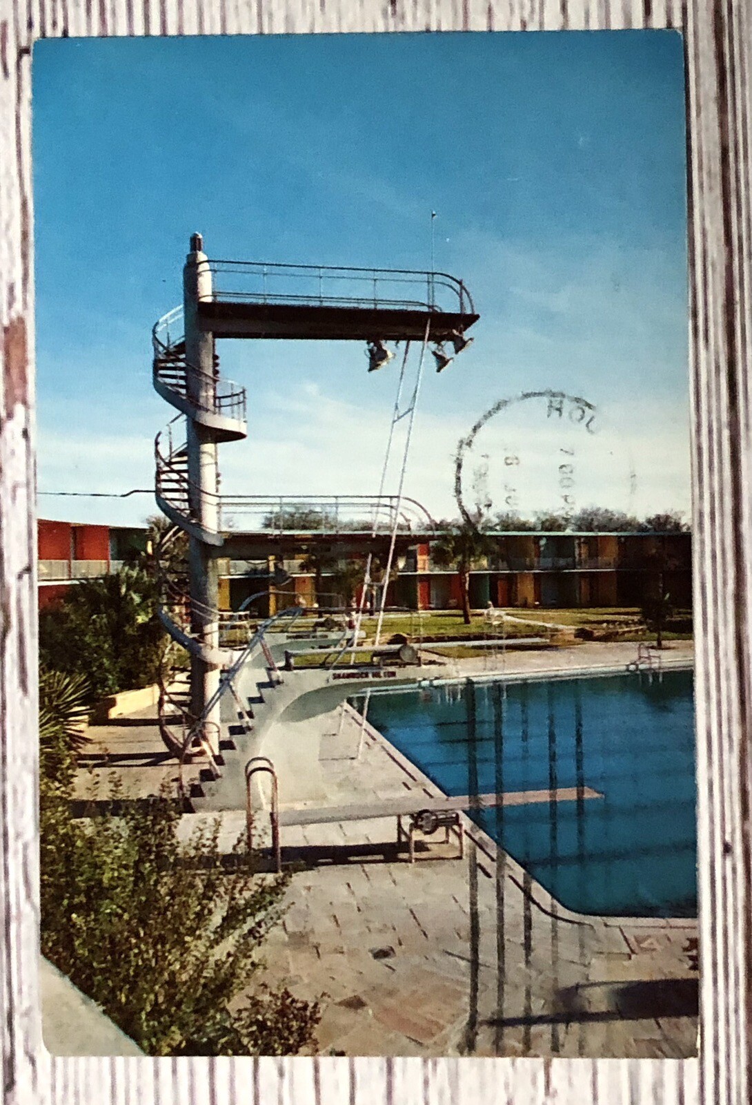 Picture 3 of 4