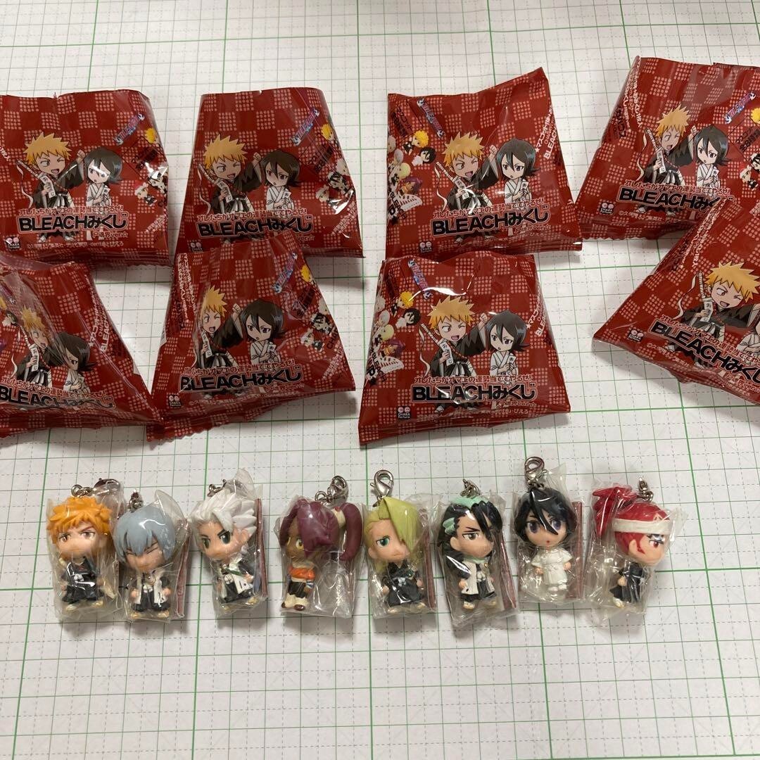 Bleach figure charm key chain set 8 Lot Ichigo Gin Yoruichi