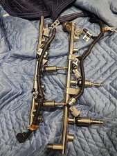 2017 NISSAN PATHFINDER FUEL INJECTORS WITH RAIL RAMP