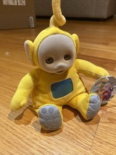 Teletubbies Laa-Laa Yellow Plush Stuffed Toy With Tags 1998 MPN 51202