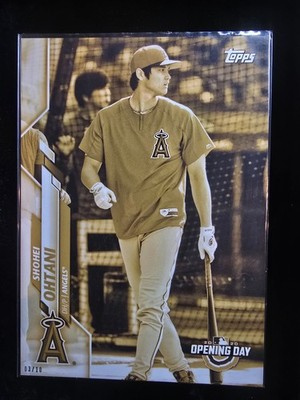 2020  Shohei Ohtani Topps #43 Opening Day 5x7 SSP Variation GOLD 03/10