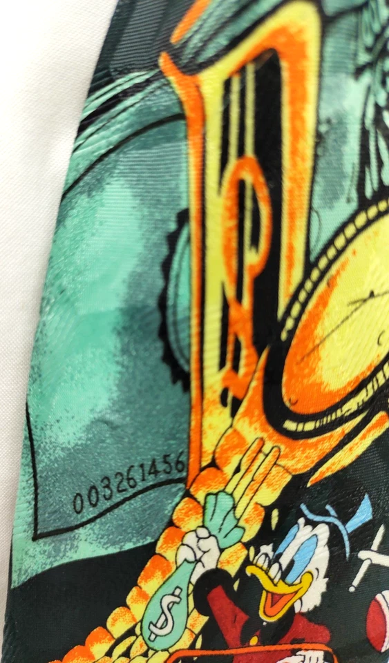 Antigo? Gravata de pescoço Duck Tales Mc Scrooge ~Carro, chaves, bolsa de dinheiro, moedas, notas de dólar - Imagem 4 de 4