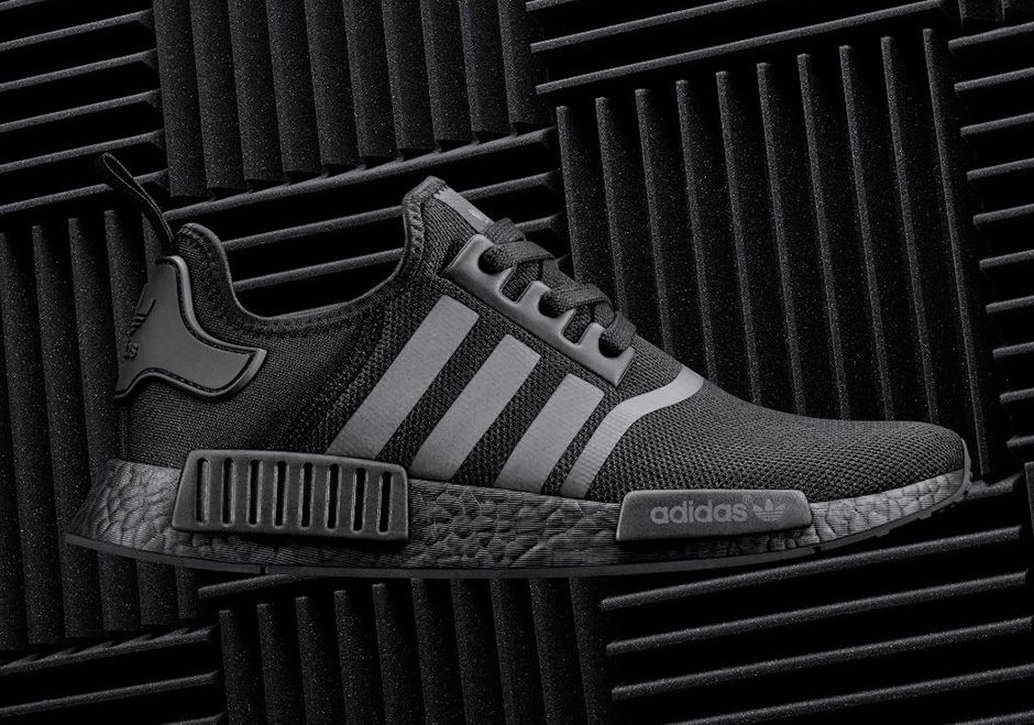 adidas nmd r1 triple black price