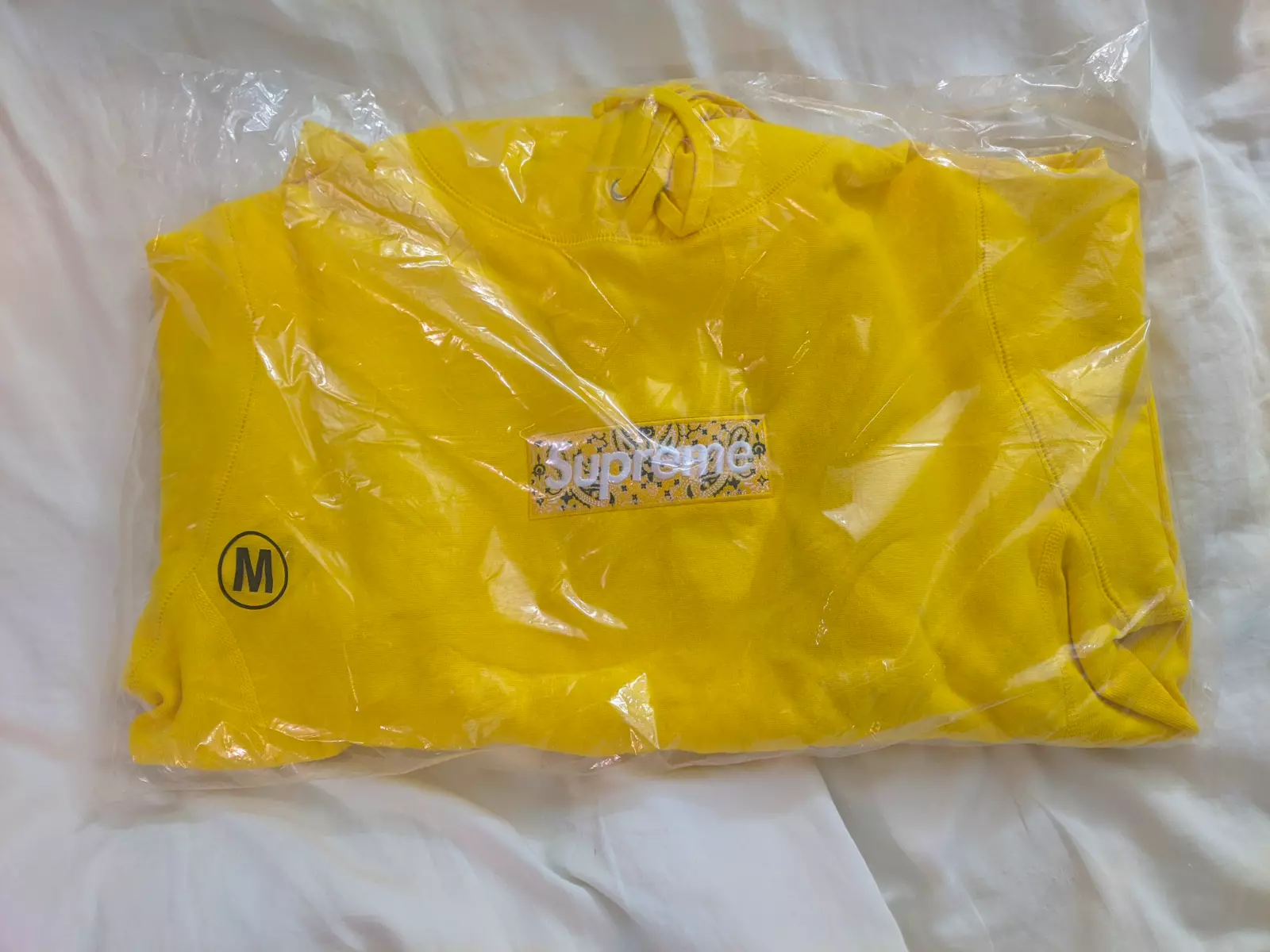Sweat shirt à capuche logo Supreme Bandana Box jaune moyen (M) *NEUF*