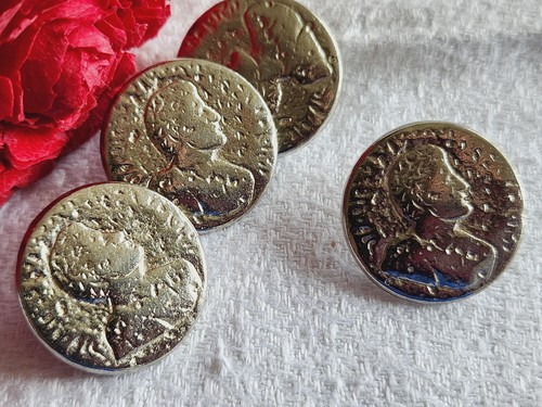 Lot De 5 Boutons Vintage En Métal Argenté Travaillé - Pied 1,5 Cm - Réf 5960 - Occasion, Origine France