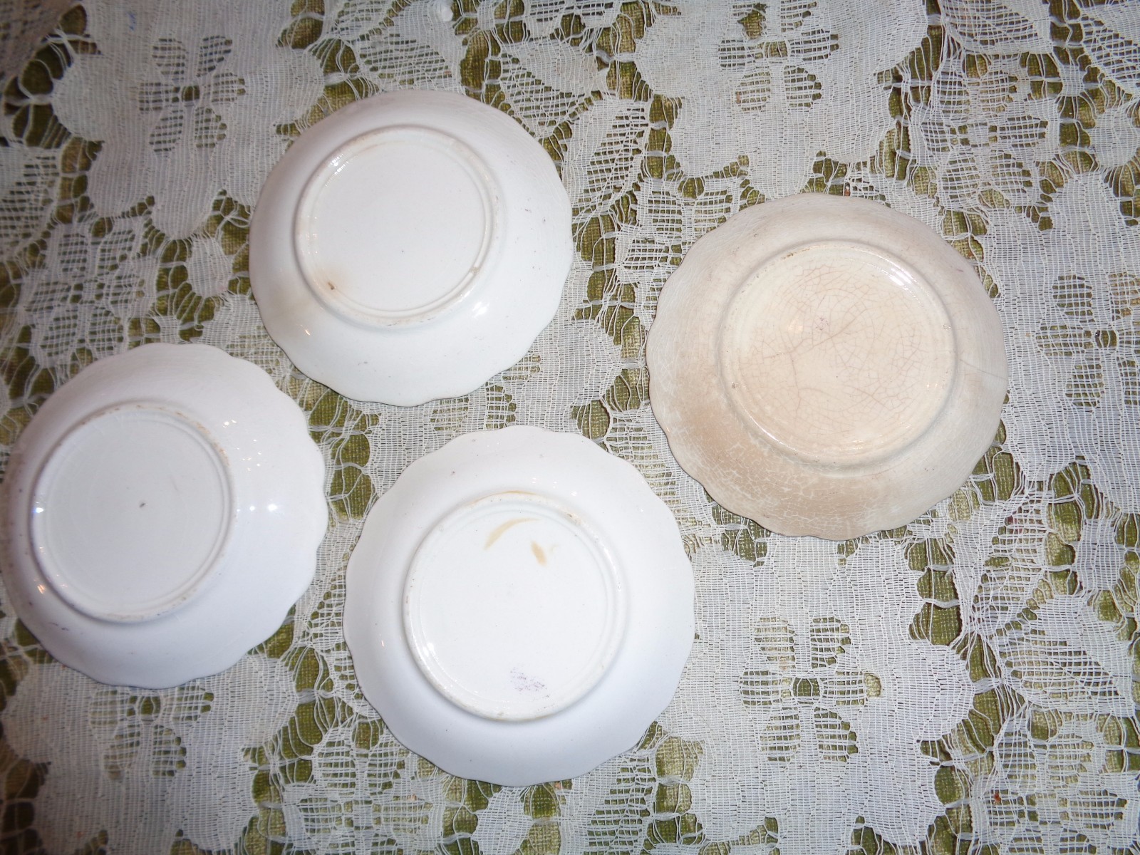 4 UNMARKED IRONSTONE matched butterpatsRoses & Garlands c.1900Gold