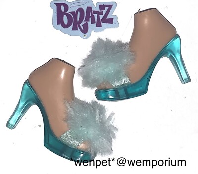 Bratz Puppe Cloe Nachthemd Nacht Nachtschuhe Hausschuhe Füße